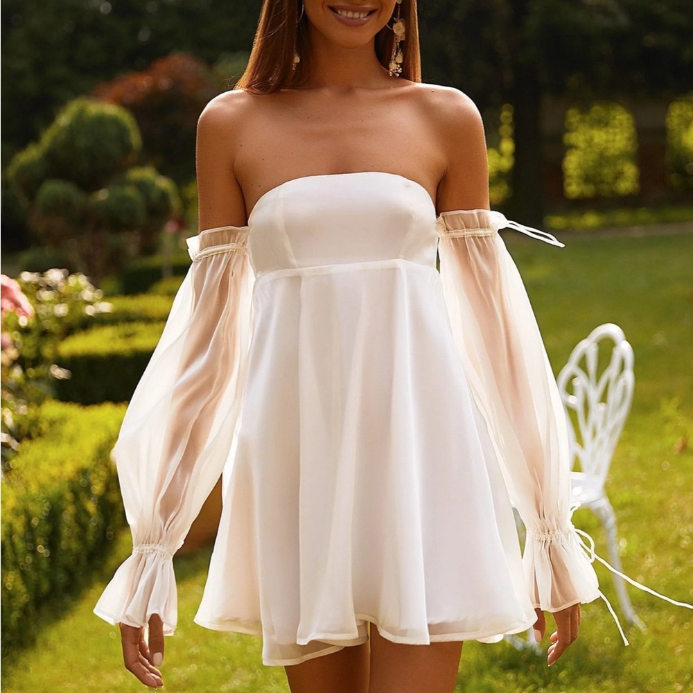 NWT Alamour The Label Celine Mini Dress - M (or S)